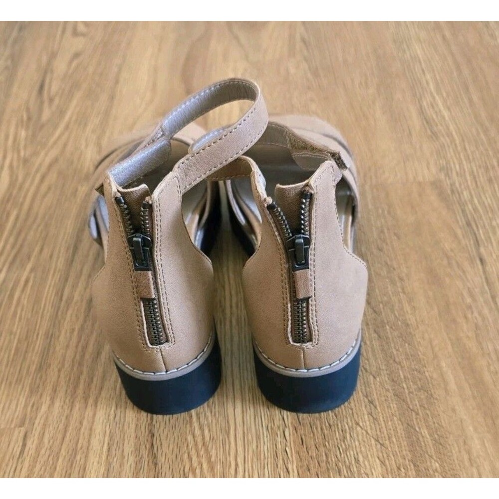 Eileen Fisher Sport Heir Tumbled Leather Sandals Tan Brown Sz 8.5 Lug Sole - Picture 6 of 9